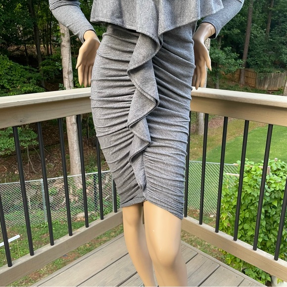 Givenchy Ruffle-Front Ruched Jersey Dress size 38 - Picture 4 of 14